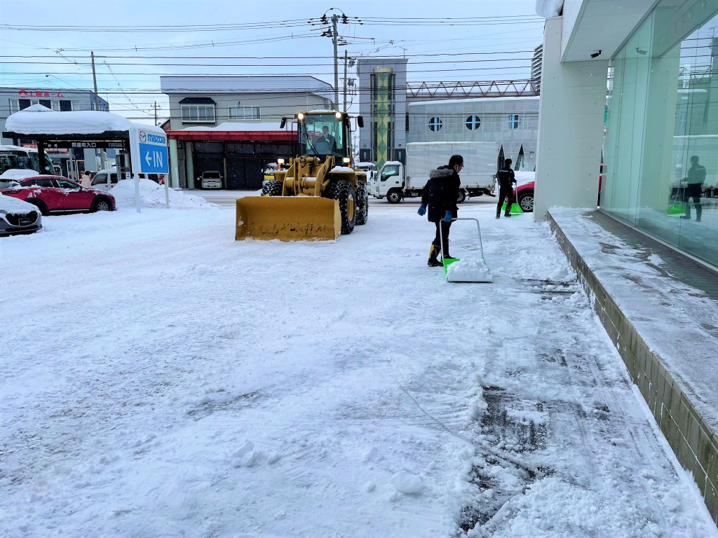 冬の日課【YUKIKAKI】 | 問屋町店 | ブログ | マツダアンフィニ青森